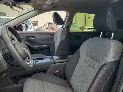 Used 2023 Nissan Rogue SV FWD image 18