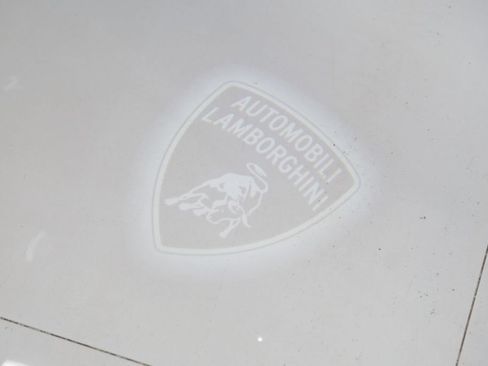 Used 2023 Lamborghini Urus S AWD/4WD image 45