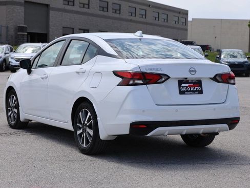 Used 2025 Nissan Versa SV w/ Trunk Package FWD image 11