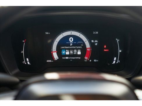 Used 2026 Toyota Corolla LE w/ LE Premium Package FWD image 9