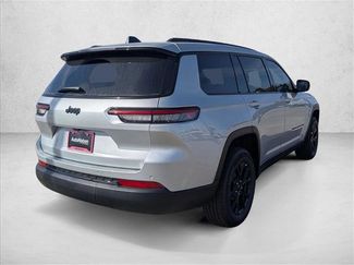 New 2025 Jeep Grand Cherokee L Altitude video 2