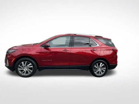 Used 2023 Chevrolet Equinox Premier AWD/4WD image 2