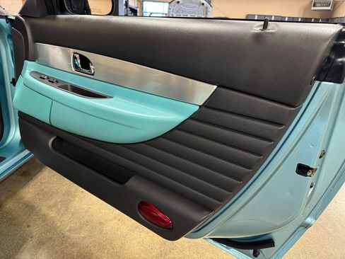 Used 2002 Ford Thunderbird image 67