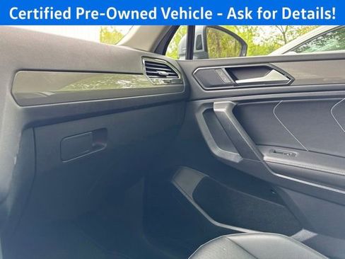 Certified 2023 Volkswagen Tiguan SE w/ Panoramic Sunroof Package AWD/4WD image 21