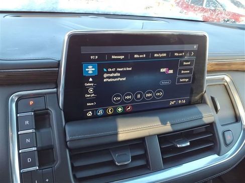 Certified 2021 Chevrolet Tahoe Z71 w/ Z71 Signature Package AWD/4WD image 14