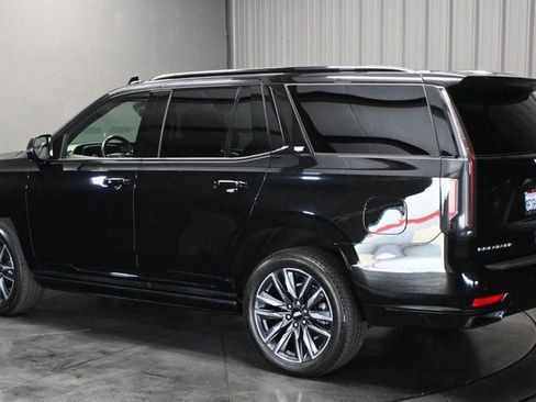 Used 2023 Cadillac Escalade Sport w/ Touring Package RWD image 7