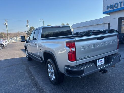 Used 2021 Chevrolet Silverado 3500 LTZ image 8
