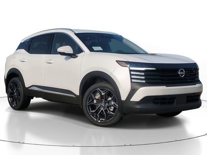 New 2025 Nissan Kicks SR w/ SR Premium Package