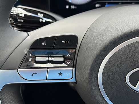 New 2026 Hyundai Elantra Limited FWD image 20