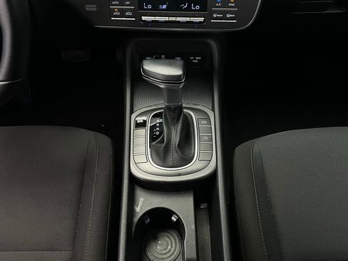 Used 2025 Hyundai Kona SEL image 14