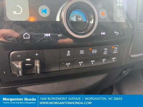 Used 2018 RAM 2500 SLT AWD/4WD image 19