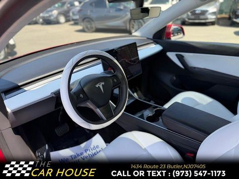 Used 2021 Tesla Model Y Long Range image 15