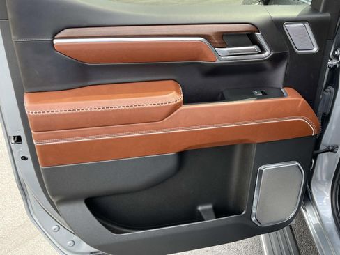 Used 2024 GMC Sierra 1500 Denali Ultimate image 18