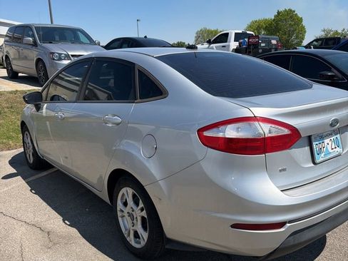 Used 2014 Ford Fiesta SE image 10