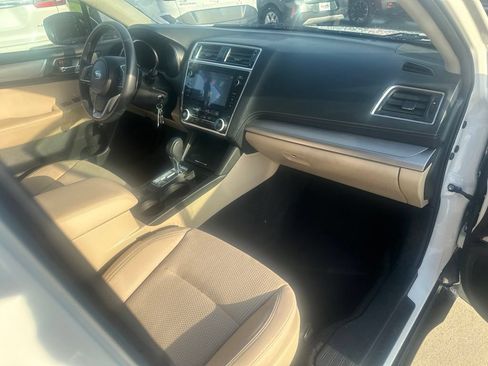 Used 2018 Subaru Outback 2.5i Premium AWD/4WD image 33