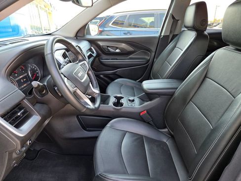 Used 2024 GMC Terrain SLT AWD/4WD image 9