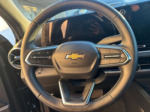 Used 2025 Chevrolet Equinox LT image 28