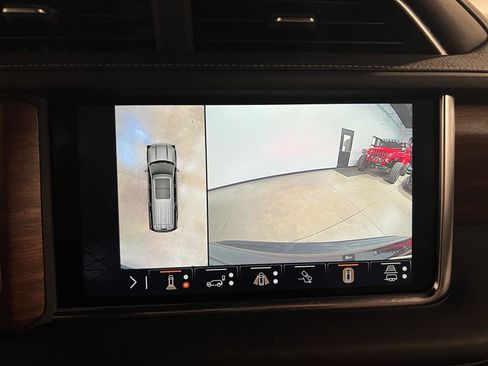 Used 2024 GMC Yukon Denali Ultimate AWD/4WD image 20