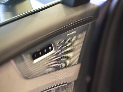 New 2025 Volvo XC90 B6 Ultra w/ Lounge Package image 11