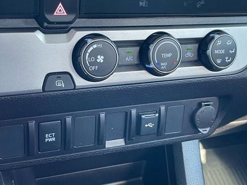 Used 2022 Toyota Tacoma SR5 image 19