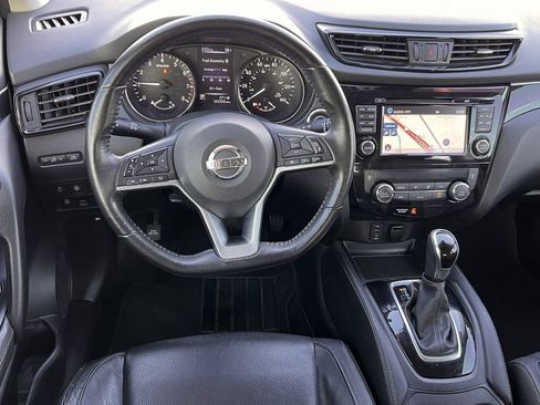 Used 2017 Nissan Rogue Sport SL w/ SL Premium Package image 15