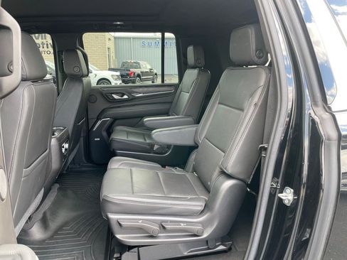 Used 2021 GMC Yukon XL Denali AWD/4WD image 8