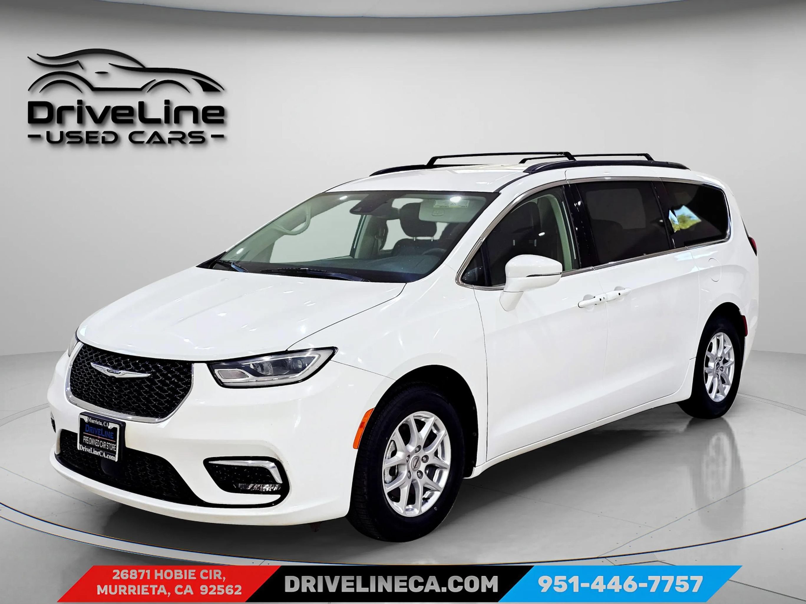 Used 2022 Chrysler Pacifica Touring-L FWD image 1