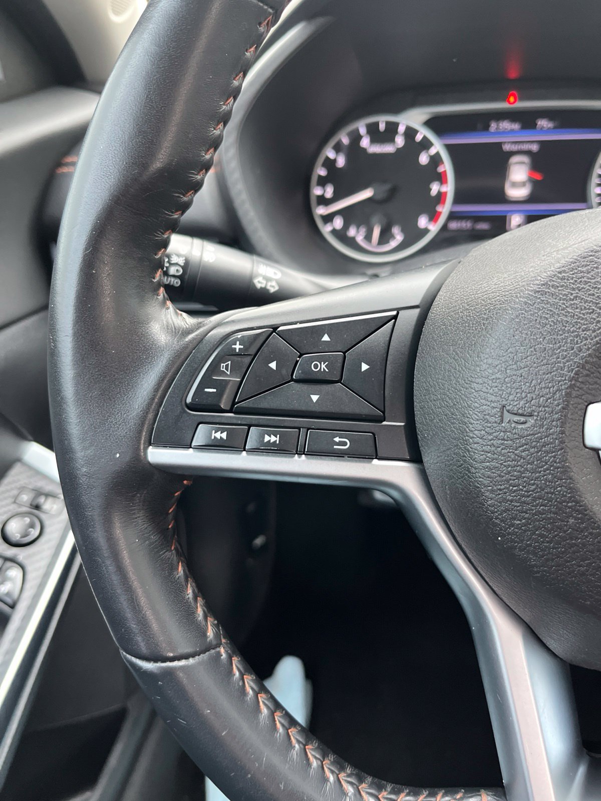 Used 2021 Nissan Sentra SR FWD image 20