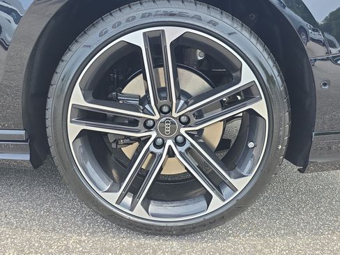 New 2026 Audi A8 L 3.0T AWD/4WD image 32
