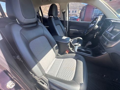 Used 2018 Chevrolet Colorado Z71 w/ Centennial Edition image 18