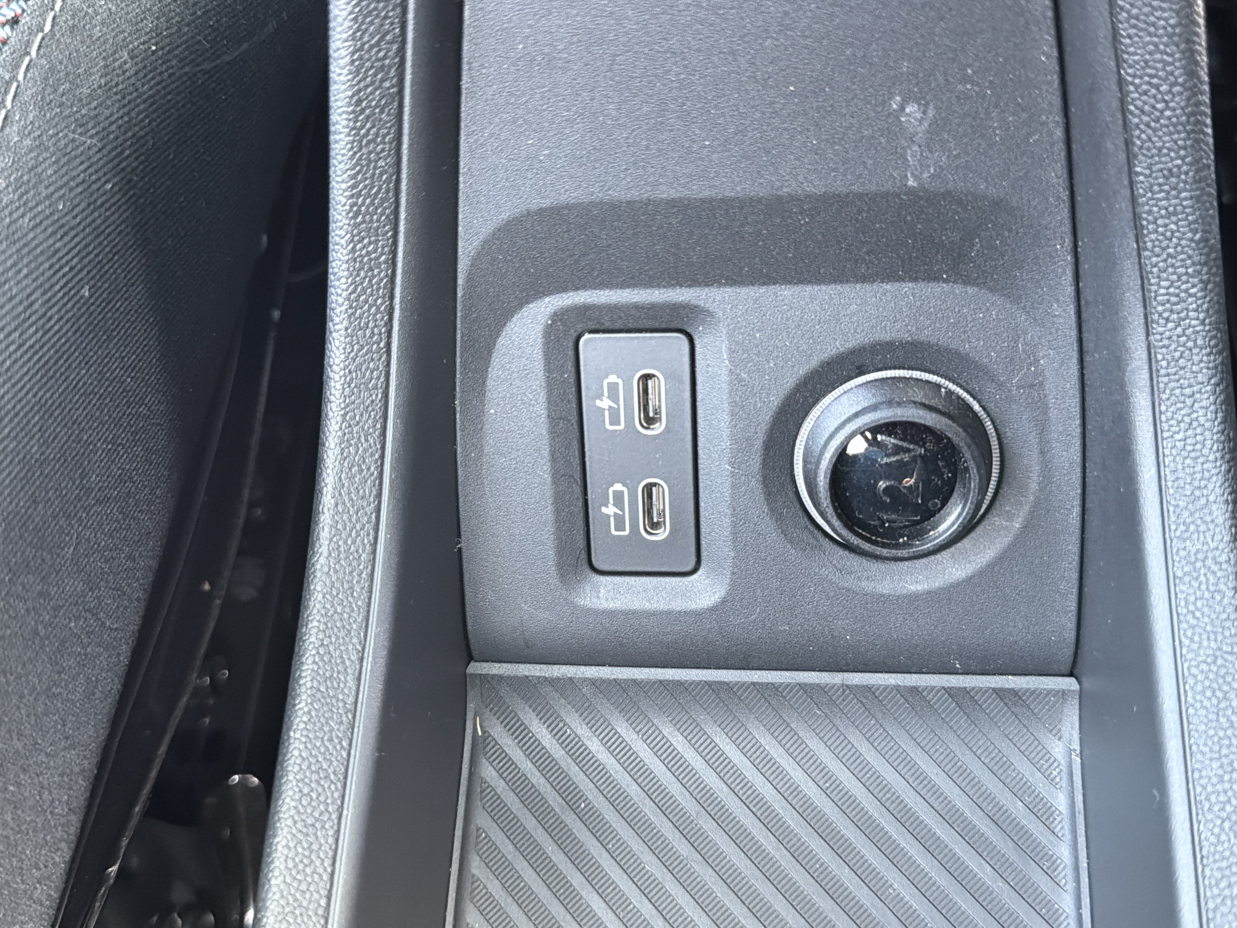 Certified 2026 MINI Cooper 2-Door Hardtop FWD image 40