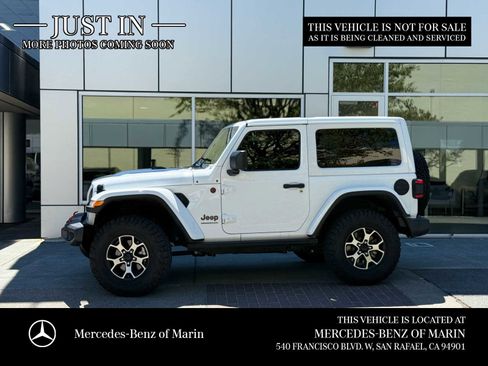 Used 2022 Jeep Wrangler Rubicon w/ Cold Weather Group AWD/4WD image 3