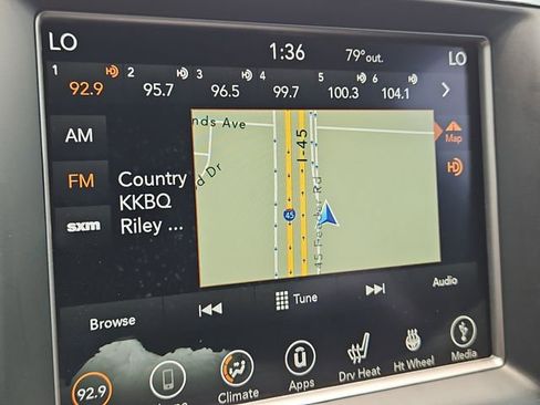 Used 2018 Jeep Grand Cherokee Altitude RWD image 20
