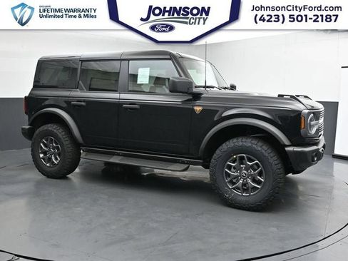 New 2025 Ford Bronco Badlands AWD/4WD image 3