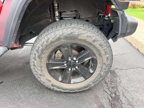 Used 2019 Jeep Wrangler Unlimited Sport image 11