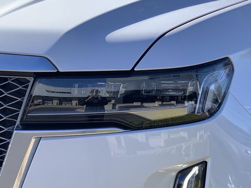 Used 2023 Cadillac Escalade Premium Luxury Platinum w/ LPO, Radiant Package image 6