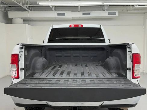 Used 2022 RAM 2500 Big Horn w/ Level A Equipment Group AWD/4WD image 38