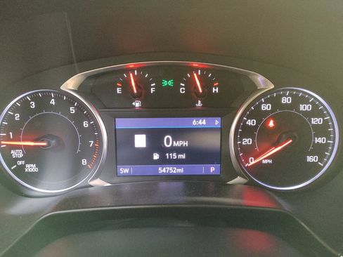 Used 2019 Chevrolet Blazer LT w/ Sun and Wheels Package AWD/4WD image 23