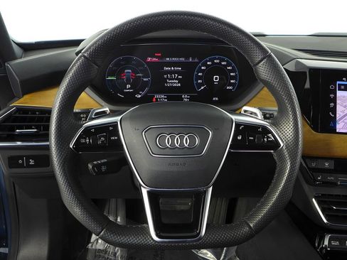 Used 2024 Audi e-tron GT Premium Plus image 26