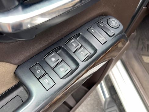 Used 2018 Chevrolet Silverado 1500 LT w/ All Star Edition AWD/4WD image 12