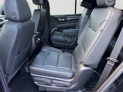 Used 2022 GMC Yukon Denali AWD/4WD image 15