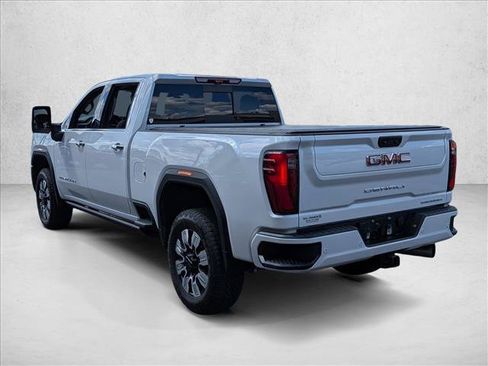 Used 2025 GMC Sierra 3500 Denali w/ Denali Reserve Package AWD/4WD image 8