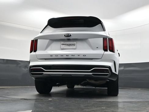 Used 2021 Kia Sorento S FWD image 45