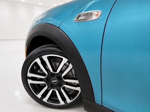 Used 2019 MINI Cooper S FWD image 4