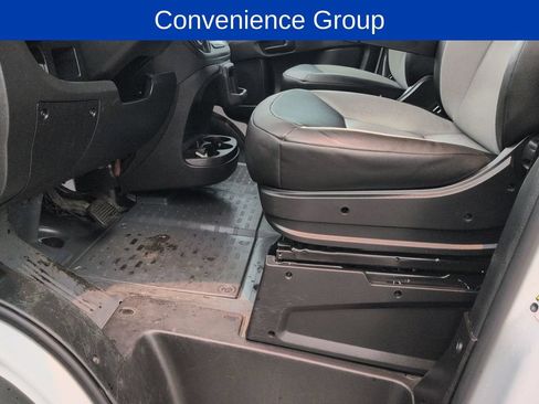 Used 2025 RAM ProMaster 2500 w/ Convenience Group FWD image 10