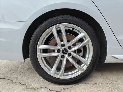 Used 2022 Audi A4 2.0T Premium Plus AWD/4WD image 19