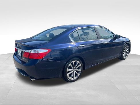 Used 2015 Honda Accord Sport image 7