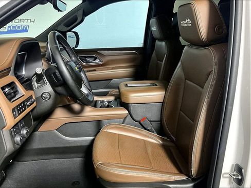 Used 2023 Chevrolet Suburban High Country AWD/4WD image 20