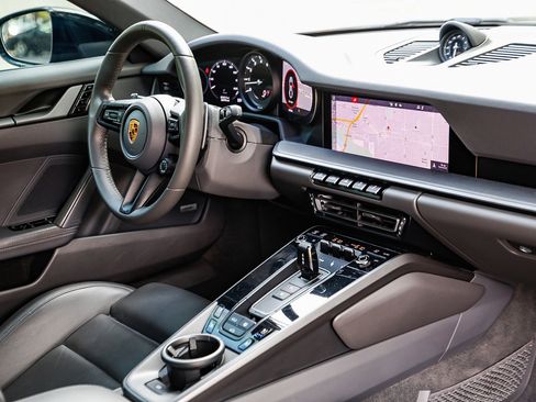 Used 2021 Porsche 911 Carrera S image 12