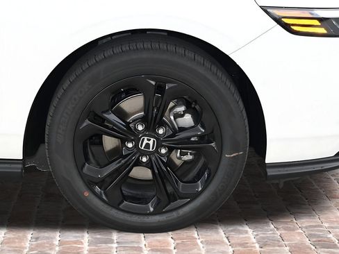 New 2025 Honda Accord SE image 36